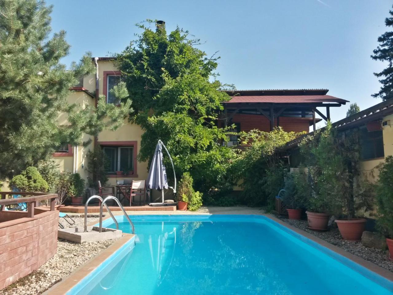 בוקרשט Casa Mica Guesthouse מראה חיצוני תמונה