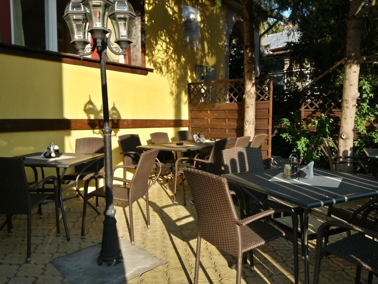 בוקרשט Casa Mica Guesthouse מראה חיצוני תמונה
