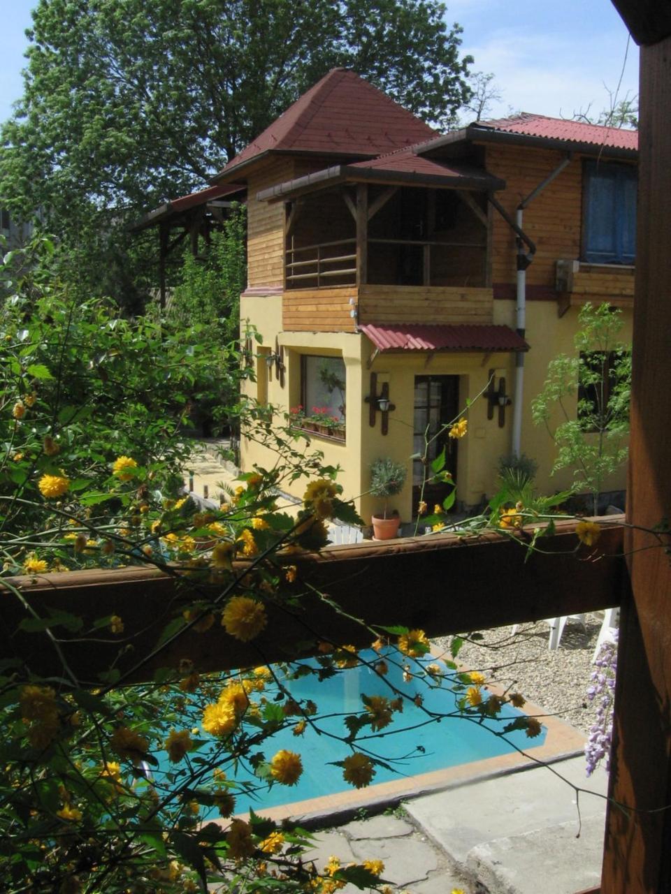 בוקרשט Casa Mica Guesthouse מראה חיצוני תמונה