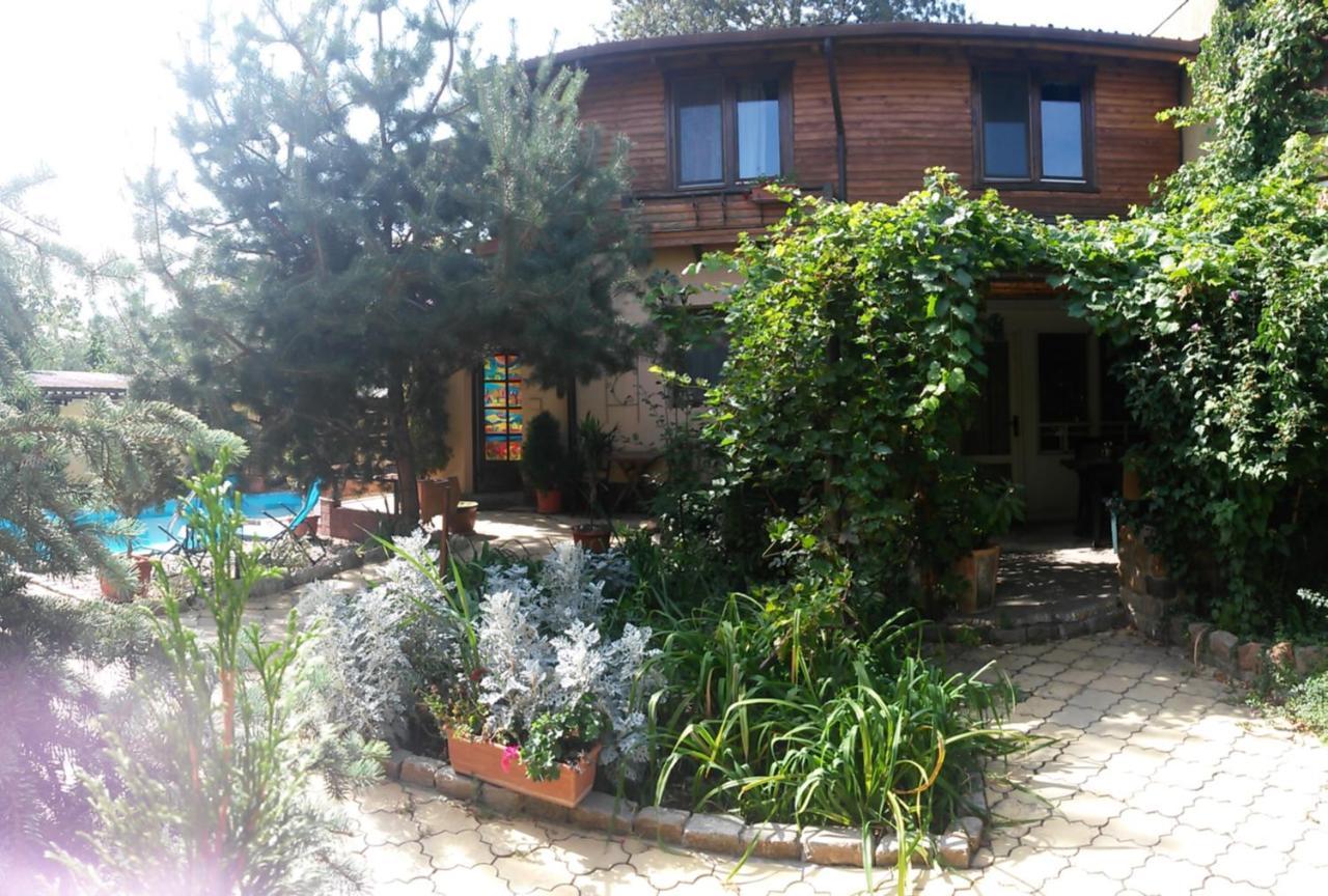 בוקרשט Casa Mica Guesthouse מראה חיצוני תמונה