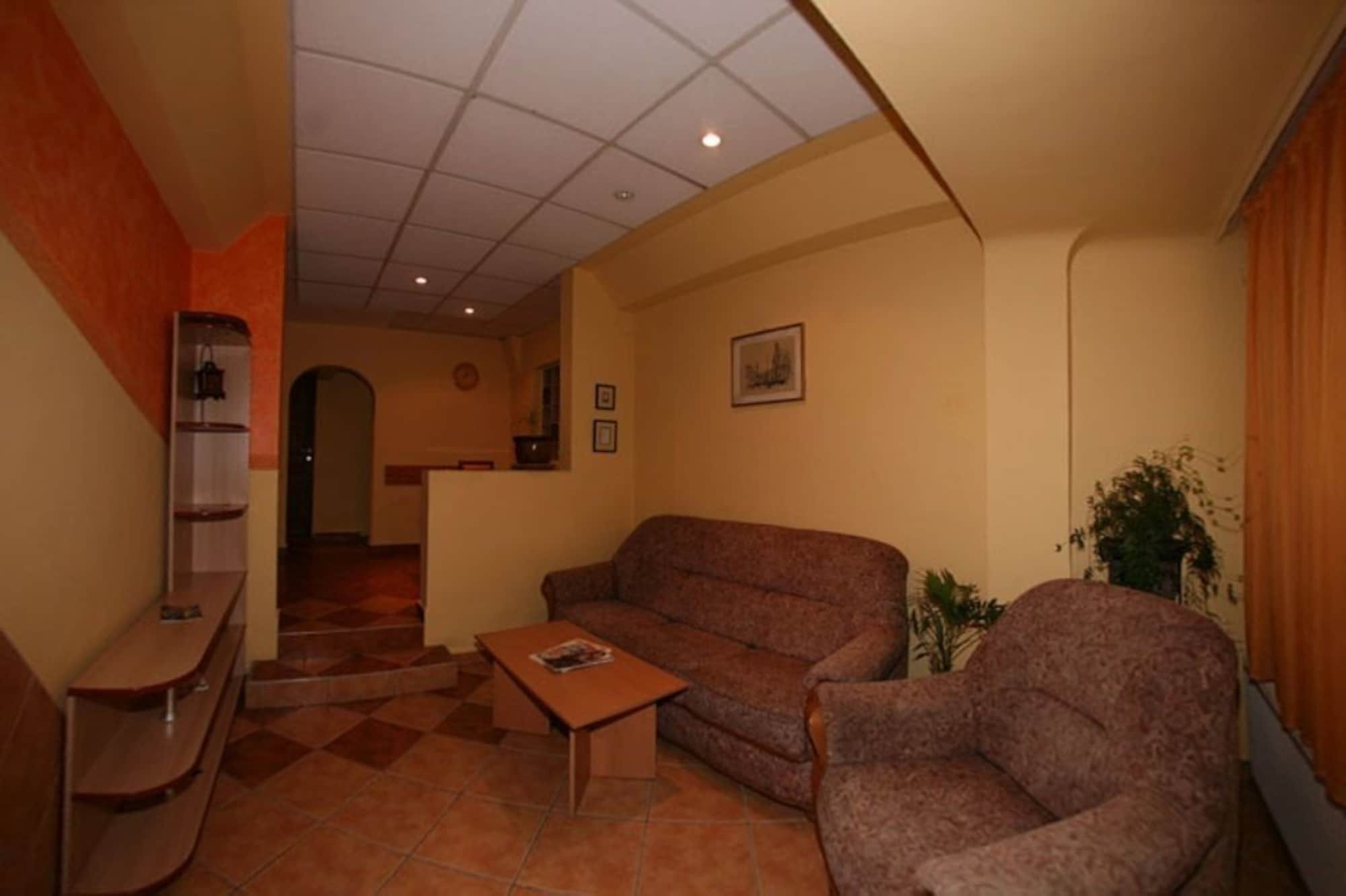 בוקרשט Casa Mica Guesthouse מראה חיצוני תמונה